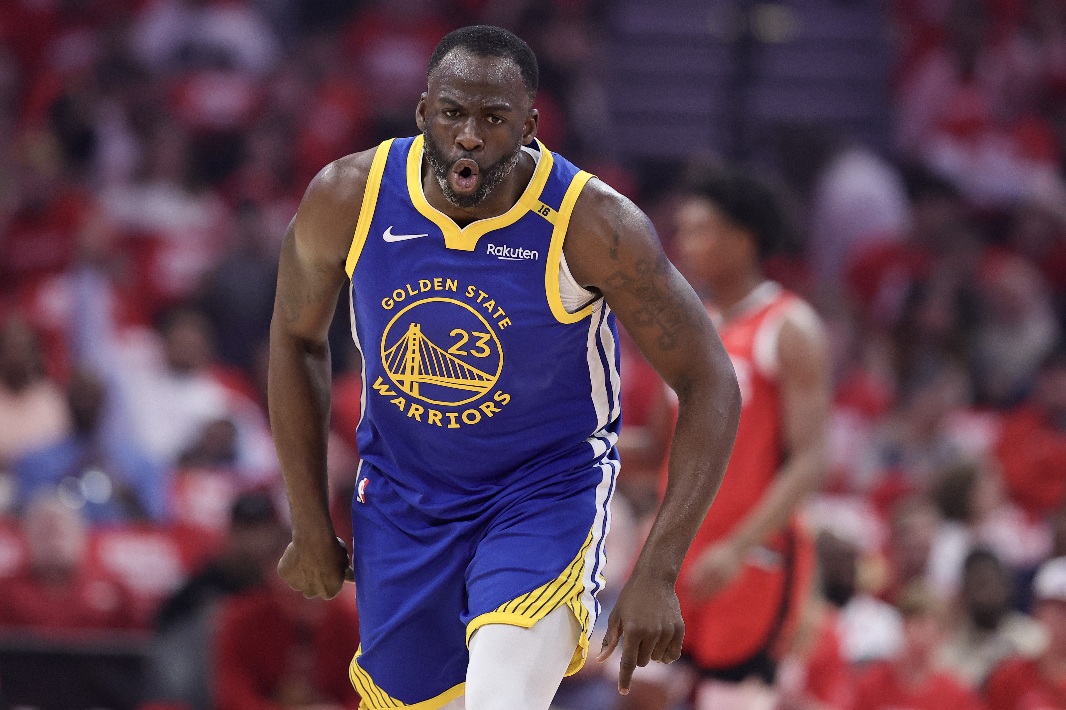 Draymond Green gets back on defense during a 2025 playoff game. 